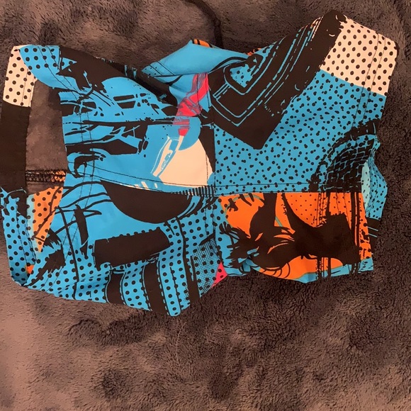 Boys Swim Shorts Small - Picture 7 of 8